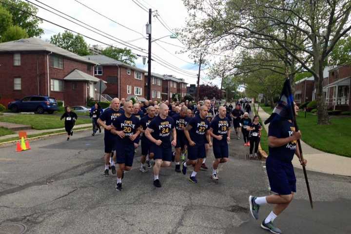 PHOTOS: 8th Annual 'Run The Palisades' 5K/10K In Fort Lee