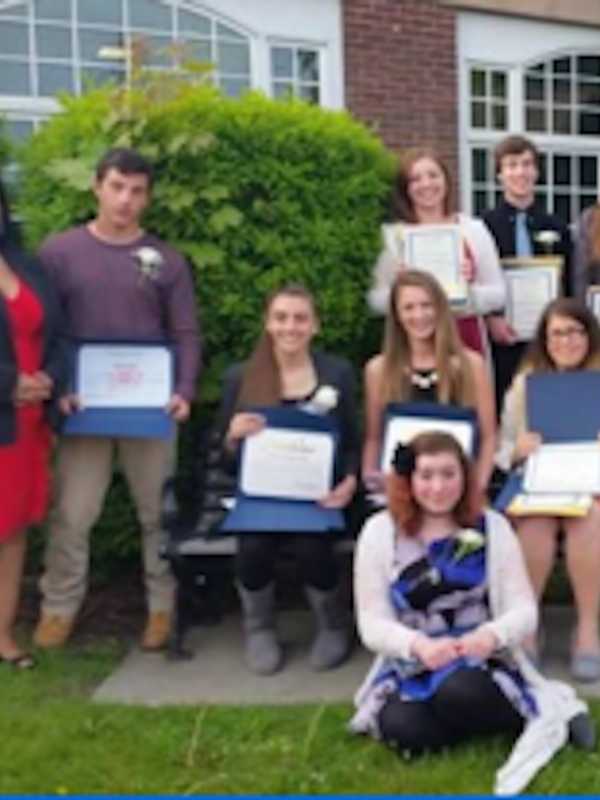 Mahopac High School Students Earn Chamber Scholarships