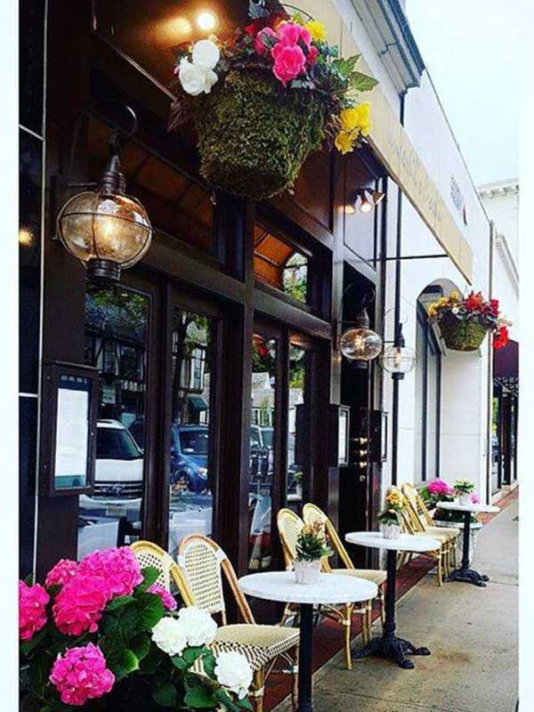 Bronxville's Underhill's Crossing Wins DVlicious Best Brunch In Westchester