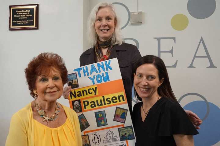 Davis Elementary School Accepts Author's Donation Of 1,000 Books