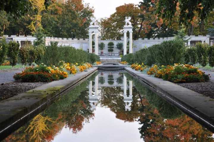 The Untermyer Gardens Conservancy and the city of Yonkers are sponsoring a Grand Holiday Illumination at the garden, starting Friday.