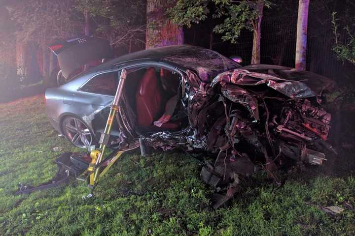 Greenwich Firefighters Respond To 1-car Crash On Bedford Road