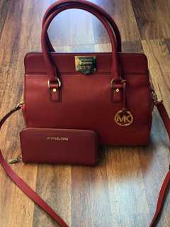 Plummeting Designer Bag Sales Drag Major Department Stores Down