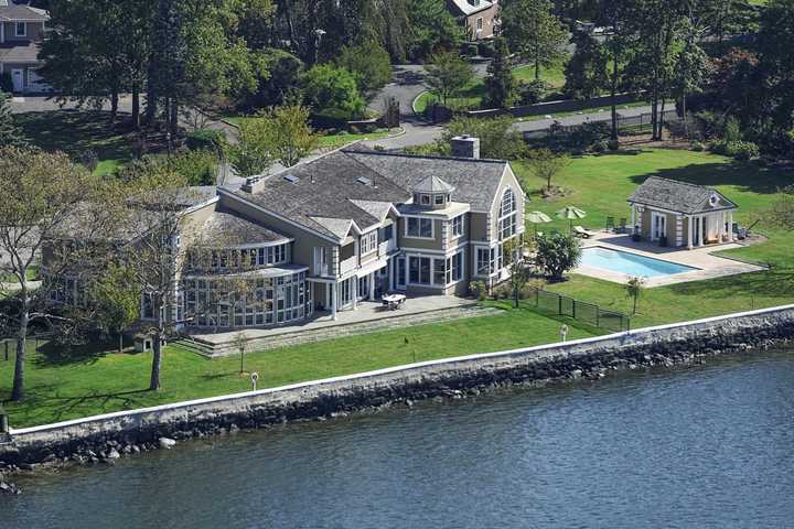 Experience Luxury Without Compromise With Coldwell Banker Previews