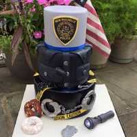 <p>Cake D&#x27;Out Creations celebrated the occasion with a personalized New Rochelle Police Department cake.</p>