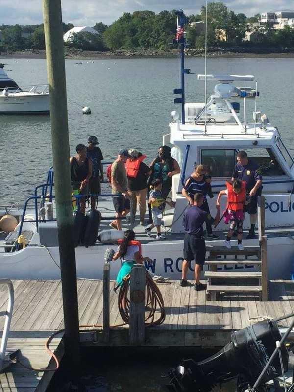 Two Pulled From Water After Boat Hits Rock, Sinks In Hudson Valley