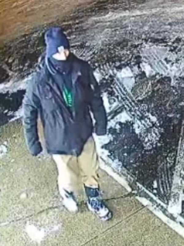 Police Asking Public For Help Identifying Armed CT Robbery Suspect