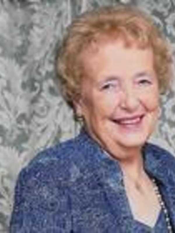 Elaine Louise Mischler, 88, Formerly Of Emerson