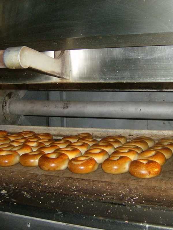 Brewster's Tom Tom's Bagels Competes For DVlicious 'Best In Putnam'