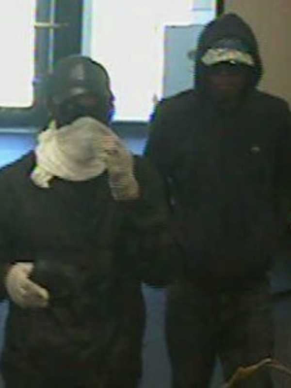 Police Investigate Second Robbery At Jefferson Valley Bank In Two Weeks