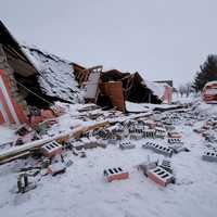 <p>Hampton Lanes roof collapse</p>