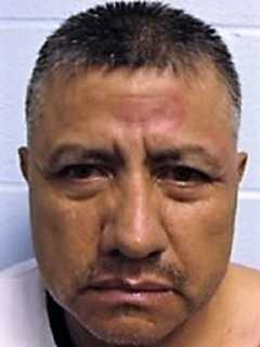 Englewood Police: Neighbor, Children, Officers Rescue Woman Repeatedly Stabbed By Ex-Boyfriend