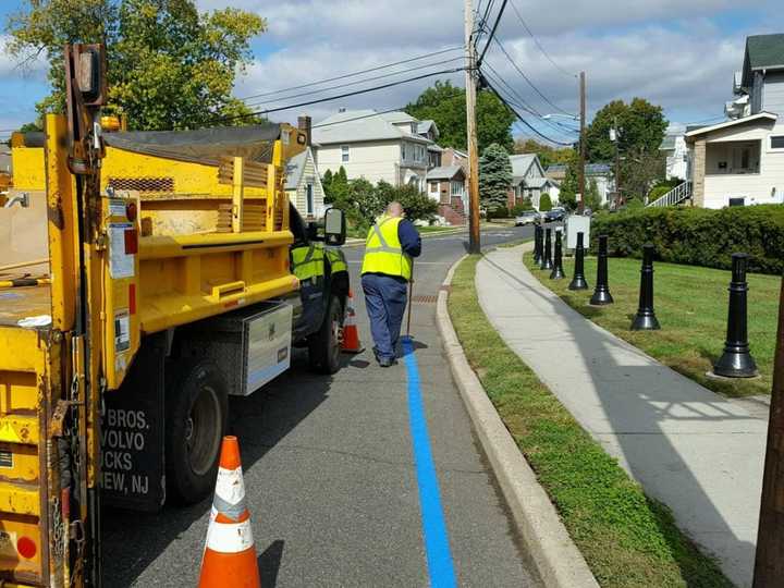 The blue line is &quot;symbolic of Little of Ferry’s support and appreciation for its police force.&quot;