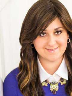 Teaneck Nutritionist Helps Single Mothers