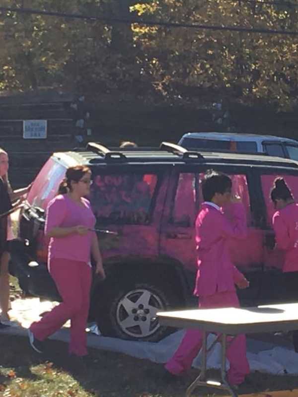 Ramapo High Key Club Members Smash Car To Benefit Breast Cancer Research