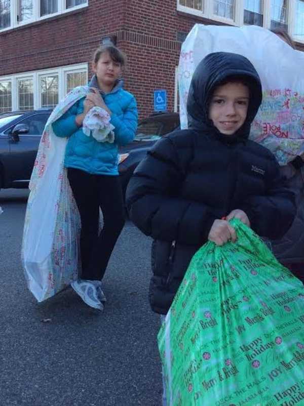 Scarsdale Kids Donate Toys To Students At Sister School In The Bronx