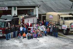 Allendale Firefighters Collect Toys For Tots