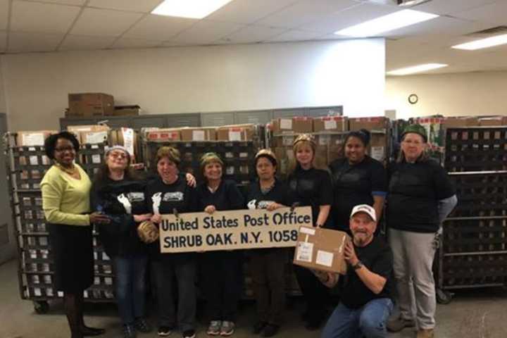 United For The Troops Ships 1000 Holiday Care Packages From Shrub Oak