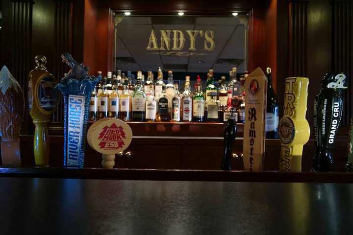 Andy's Corner Bar In Bogota Shoots For DVlicious Craft Beer Bar Win