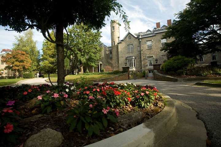 Woman Beats Odds, Receives Degree from The College of New Rochelle
