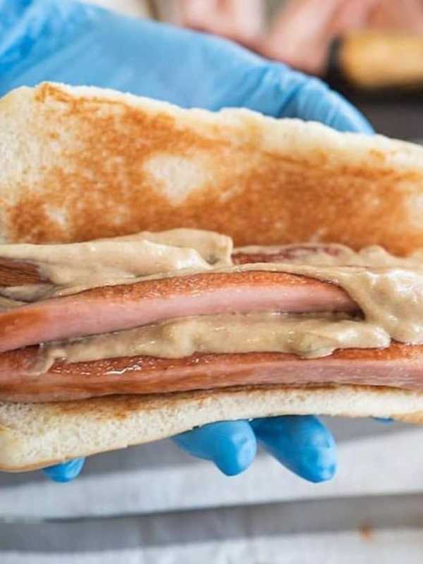 Walter's In Mamaroneck Ranks On ‘America’s Best Hot Dog’ List