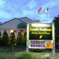 <p>Hyde Park firefighters are battling a large fire at Joesph&#x27;s Steakhouse.</p>