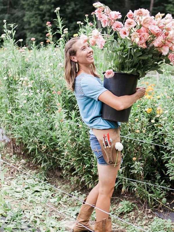 Shelton's Stone Gardens Cut Flowers Expects A Blooming Spring
