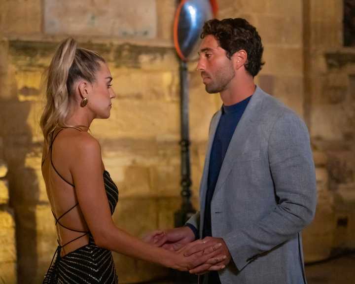 Sydney Gordon says goodbye to Joey Graziadei on ABC's "The Bachelor."