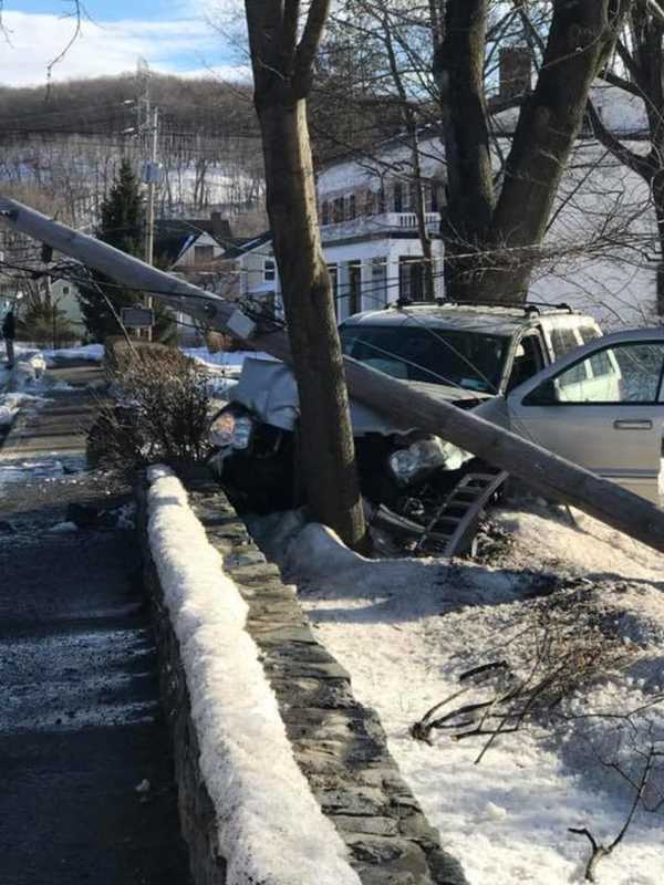 Car Slams Into Pole On Orangeburg Turnpike In Ramapo