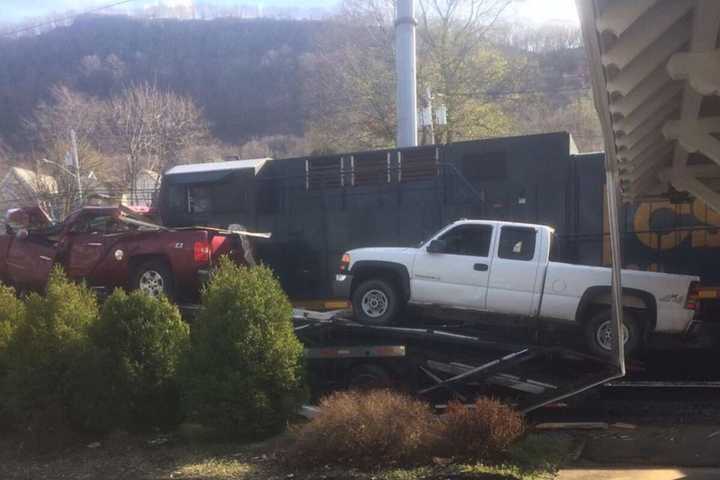 Car Carrier Slams Into CSX Train In Haverstraw