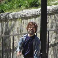 <p>Peter Dinklage shoots &quot;I Think We&#x27;re Alone Now&quot; in Hastings.</p>