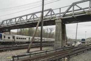 Metro-North Rebuilding Bridge In Putnam
