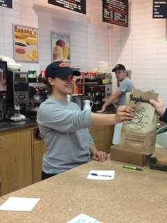 Nosh & Nibble: Bagelman In Danbury, Brookfield Wows With 'Great Round One'