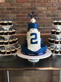 Peekskill Bakery Scores 'Home Run' With Cake, Cupcakes For Yankees