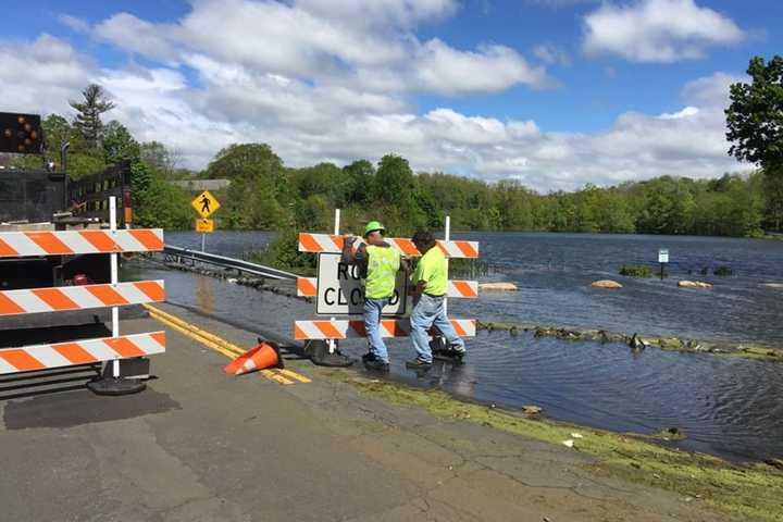 Secor Pond Overflows, Creates Traffic Issues In Rockland