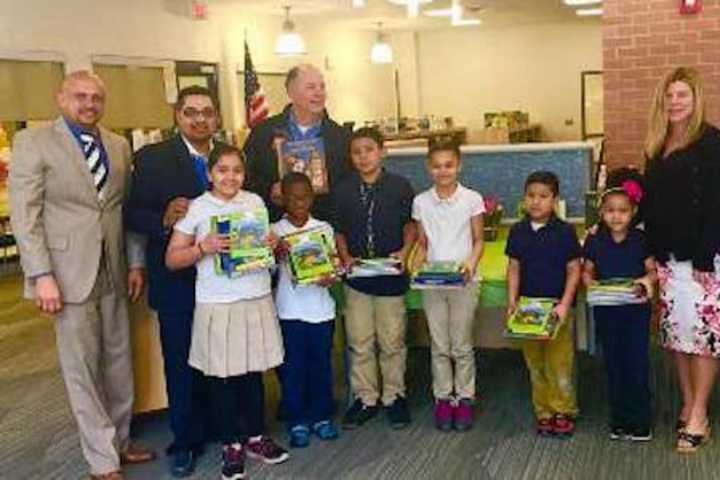 The Ocean State Job Lot Donates Thousands Of Books To Bridgeport Schools