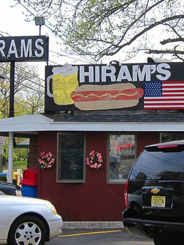 The Votes Are In: Fort Lee's Hiram's Has Bergen's DVlicious Best Hot Dogs