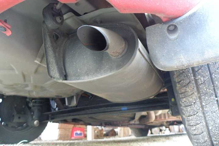 CO Warning: Make Sure Tail Pipe Is Clear When Cleaning Off Car