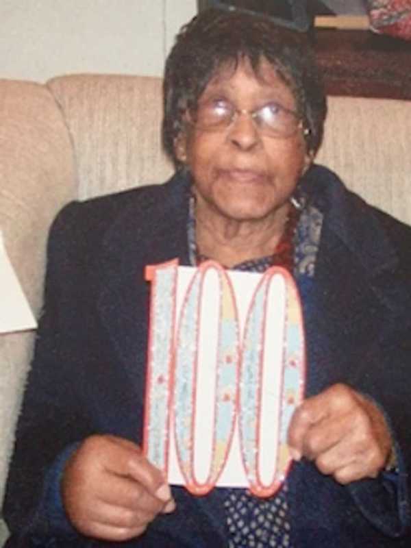 Corine W. Lipscomb, 100, New Canaan Resident