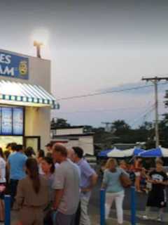 Protestors In Mamaroneck Rally For Ralph's As Owner Vows To Stay Open