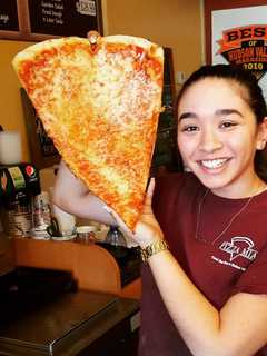 Vote For Your DVlicious Fav: Pizza Mia In Newburgh Vies For Perfect Pie