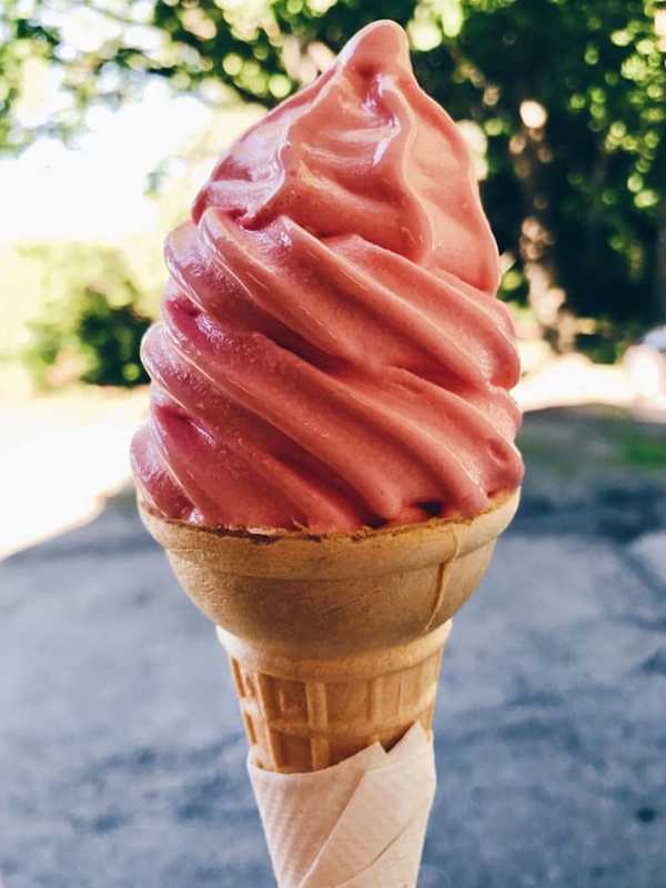 Does Scoops N' More Have Putnam County's DVlicious Best Ice Cream?
