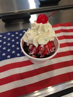 Carmel's Ice Cream Studio 105 Competes For 'Coolest' In DVlicious Contest