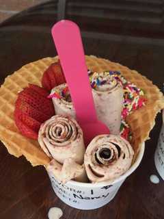 There's A New Twist On Ice Cream At Fairfield's Freezing Moo