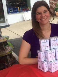 Darien Sidewalk Sale Features New Game By Fairfield County Mom