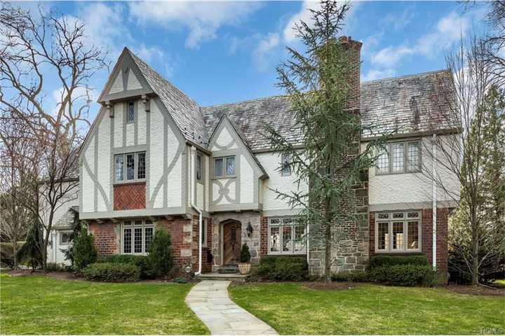 Best Of Both Worlds: Bronxville Home Features Past And Present Styles