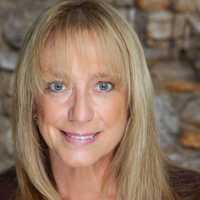 Lake Peekskill Woman Launches Decorating Business