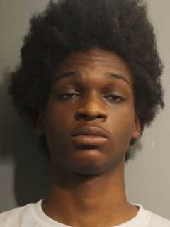 Teen Caught Using Stolen Debit Cards Slaps, Pulls Hair Of Stop & Shop Worker, Police Say