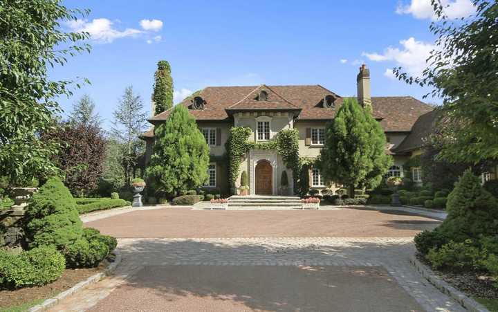 4 Cowdray Drive, Armonk, New York.