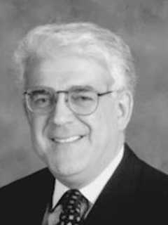 Bridgeport Business Leader Takes a Swing at Golf Club Job